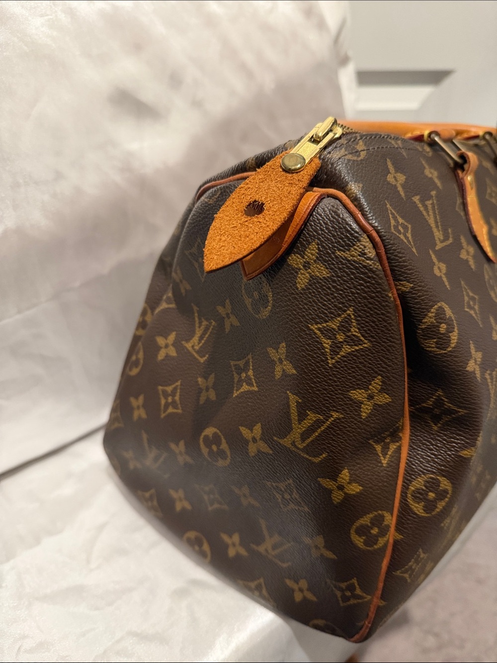 AUTHENTIC Louis Vuitton Monogram Speedy 35 - Preowned - Picture 2 of 13